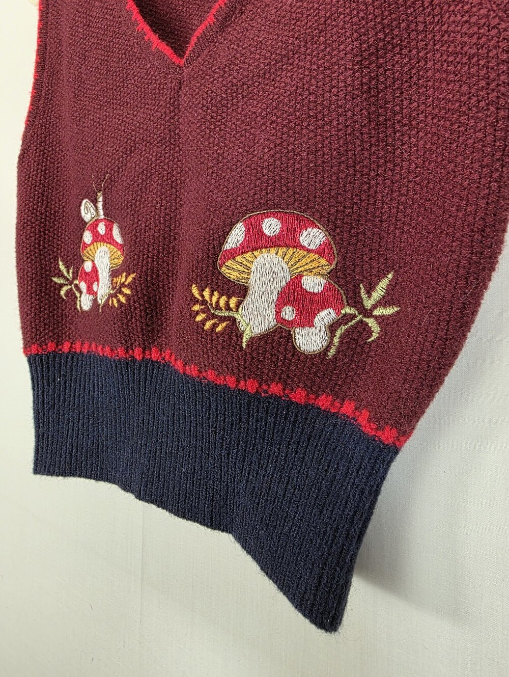 Cider Mushroom Snail Embroidered Knit Sweater Vest Burgundy Navy Small Cottageco - Picture 3 of 9